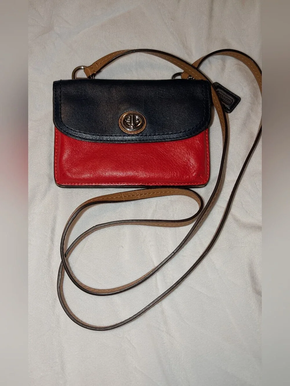 COACH Park Dylan Color Block leather Swingpack Crossbody Bag Wallet Blue Red GUC